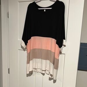 Celeste Black and Pink Oversized Boxy Tunic with 3/4 Sleeves